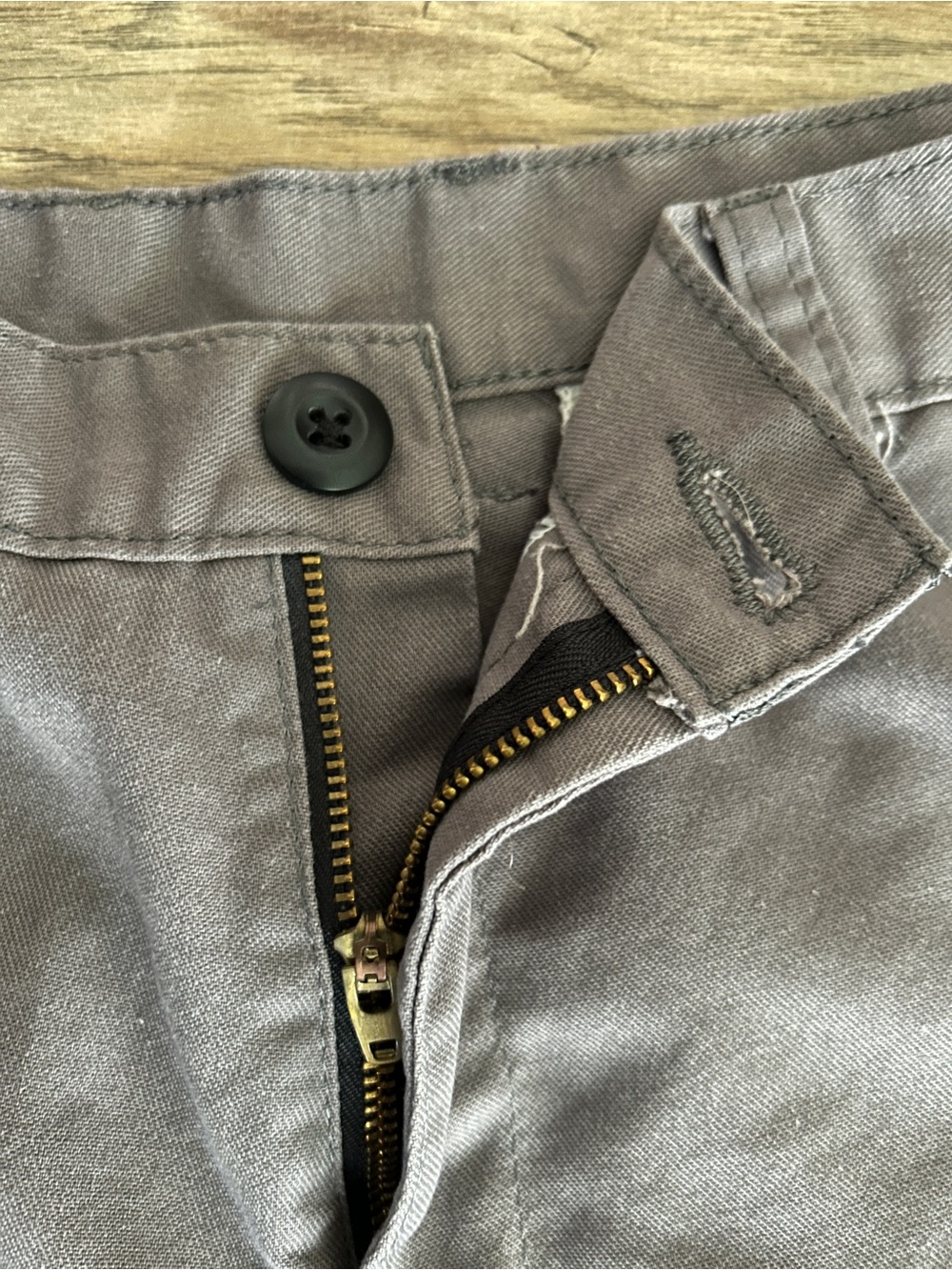 Dickies Flat Front Shorts Utility Pocket Grey 12.5” Inseam - Picture 4 of 6